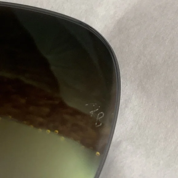 💯 Authentic - Ray-Ban Sunglass Green Filter Lenses - Picture 3 of 7